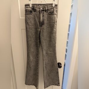 Reitmans Women's Flare Jeans in Black and Gray